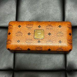 Brand New! Mcm Women’s Blue Aviator Mirrored Sunglasses